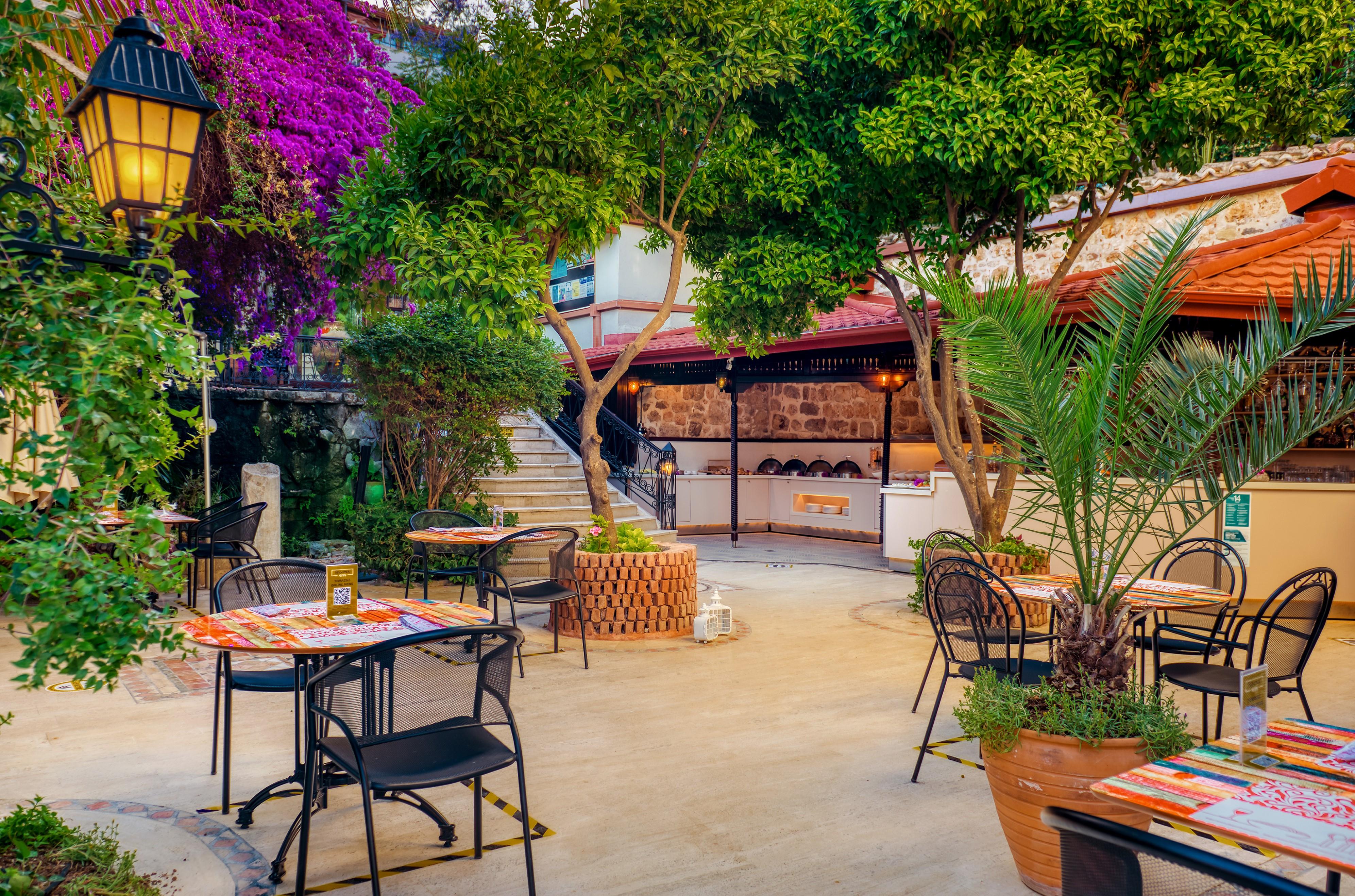 Dogan Hotel Antalya Exteriör bild
