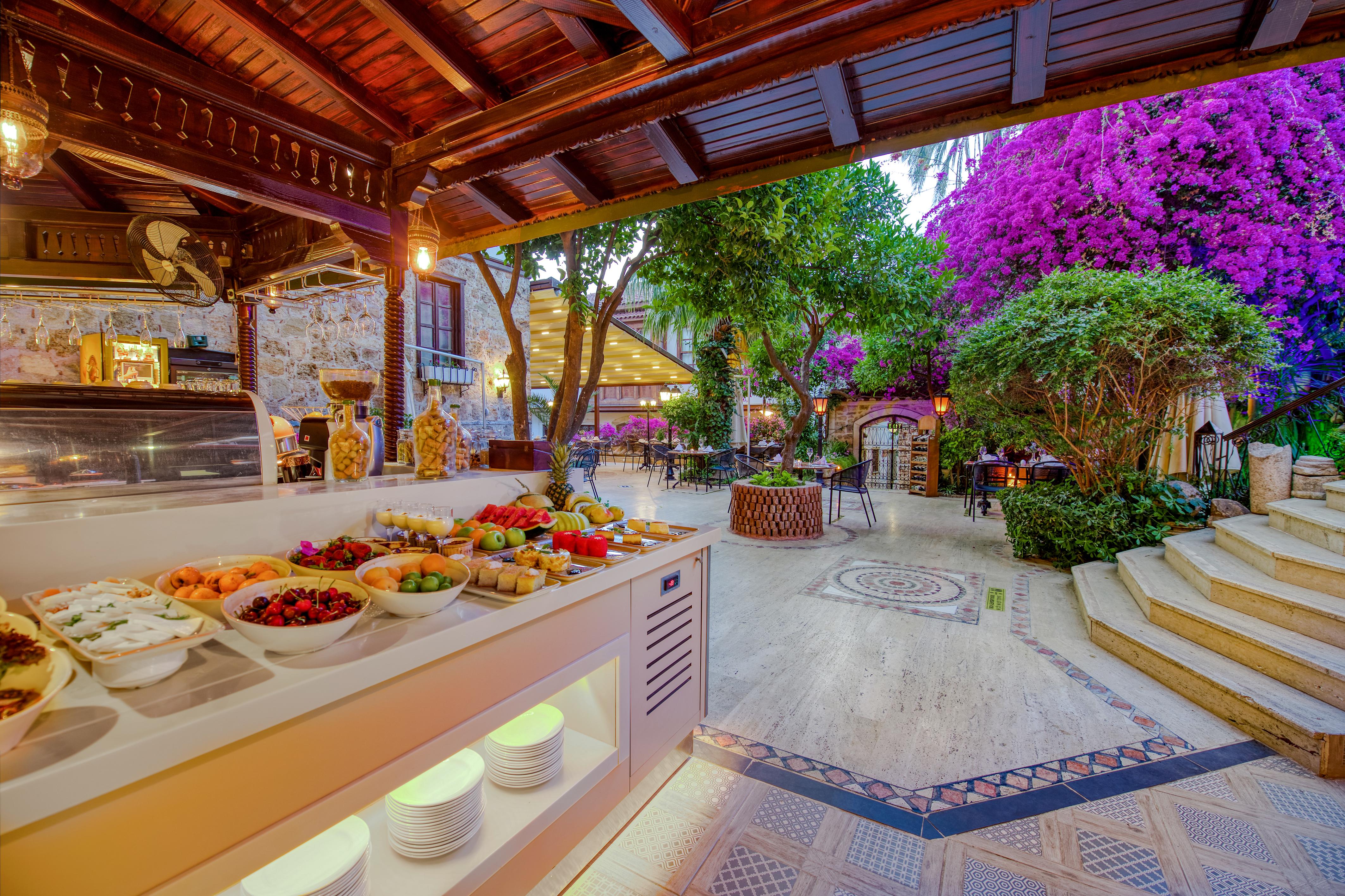 Dogan Hotel Antalya Exteriör bild